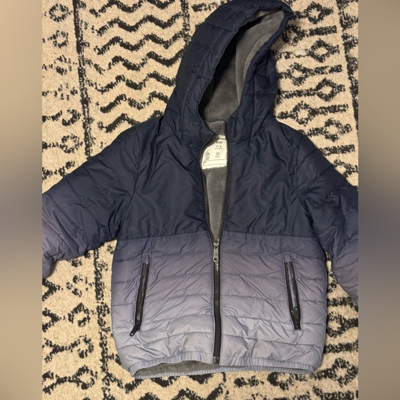 Abercrombie and Fitch Coat. No tears, stains, etc. fur lined. $25 - Picture 1 of 1